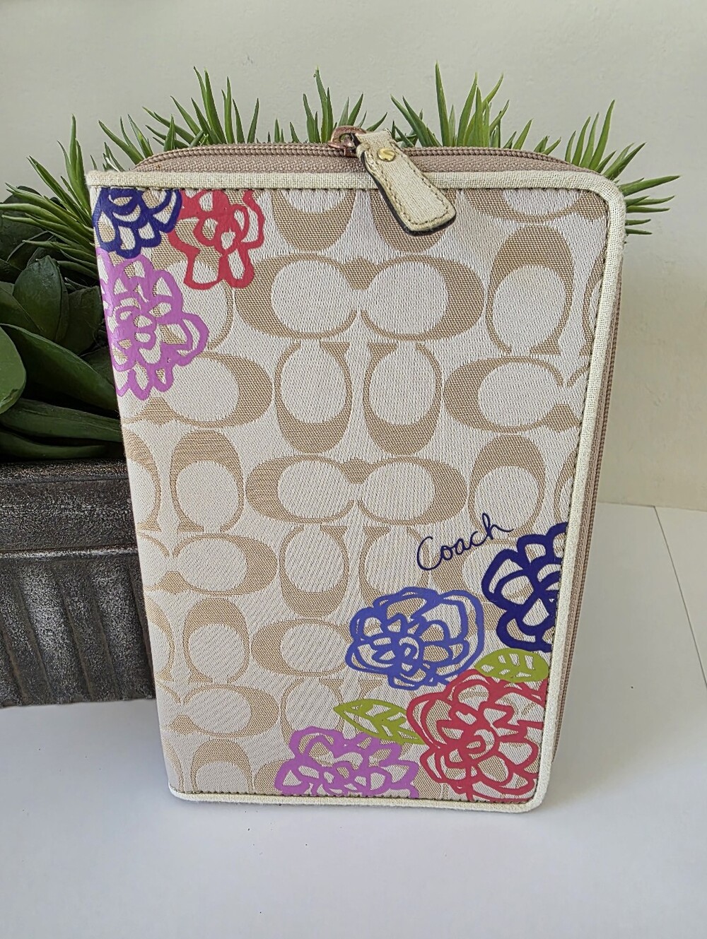 Coach Poppy Signature Daisy Tablet Portfolio Zip Case  Y2k
